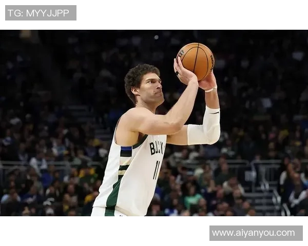 布鲁克洛佩斯:从NBA巨星到篮球场上的战术大师之路 布鲁克洛佩斯:从NBA巨星到篮球场上的战术大师之路