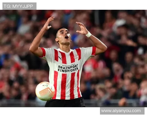 曼联官方宣布签下新后卫，引援计划渐入佳境