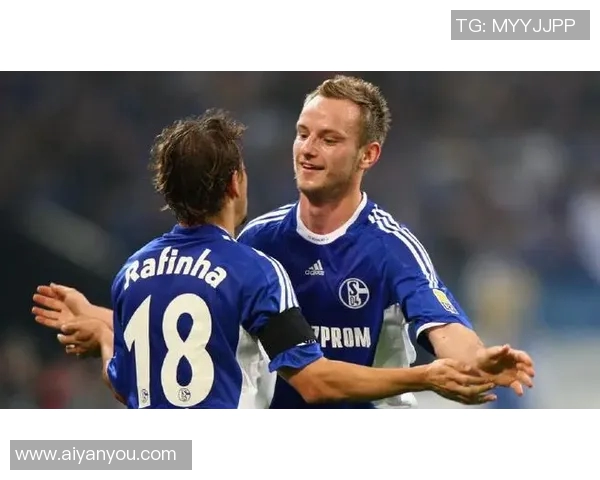 沙尔克04德甲保级境地严峻,持续不胜或将造成危机 沙尔克04德甲保级境地严峻,持续不胜或将造成危机