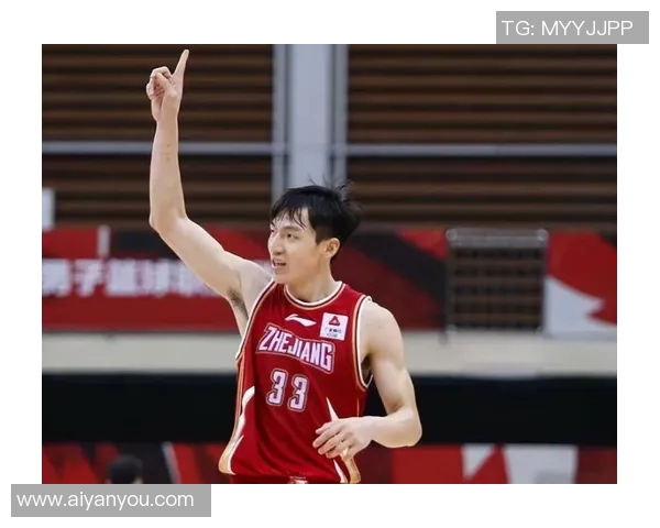 孙铭徽荣获赛季最佳新秀称号，闪耀赛场的年轻力量