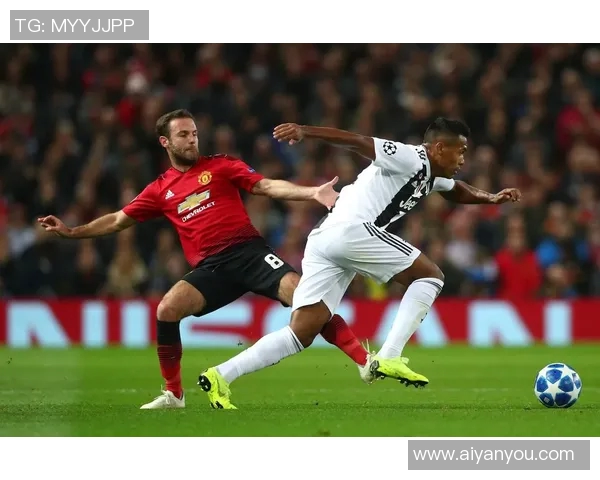 尤文图斯与曼彻斯特联11的巅峰对决精彩回顾与战术分析 尤文图斯与曼彻斯特联11的巅峰对决精彩回顾与战术分析